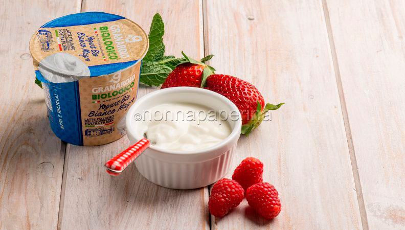 Tante buone ragioni per portare in tavola lo yogurt magro bianco ogni giorno…