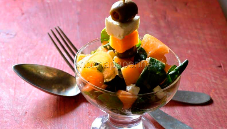 Insalata di melone e songino: tanta freschezza